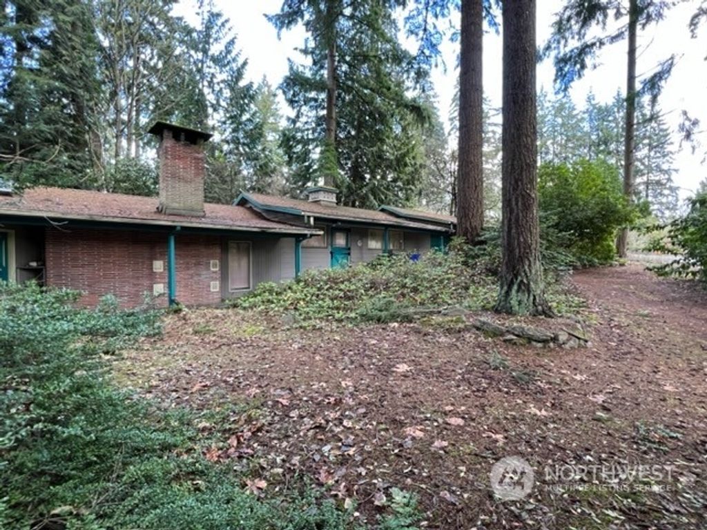 Photo of 815 130th Avenue NE, Bellevue, WA 98005 (MLS # 2024111)