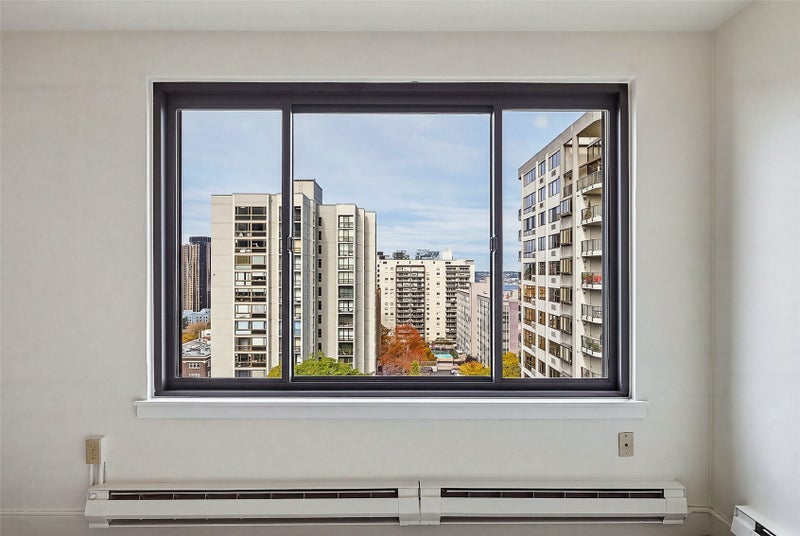 1105 Spring Street 1304