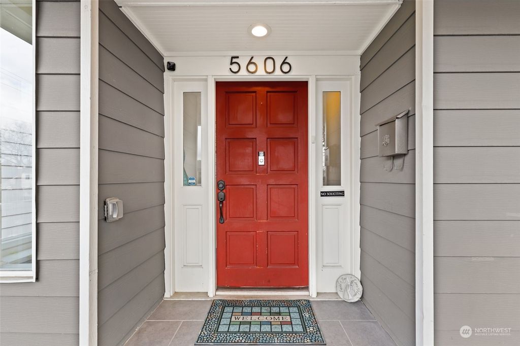 Photo of 5606 42nd Avenue SW, Seattle, WA 98136 (MLS # 2039191)