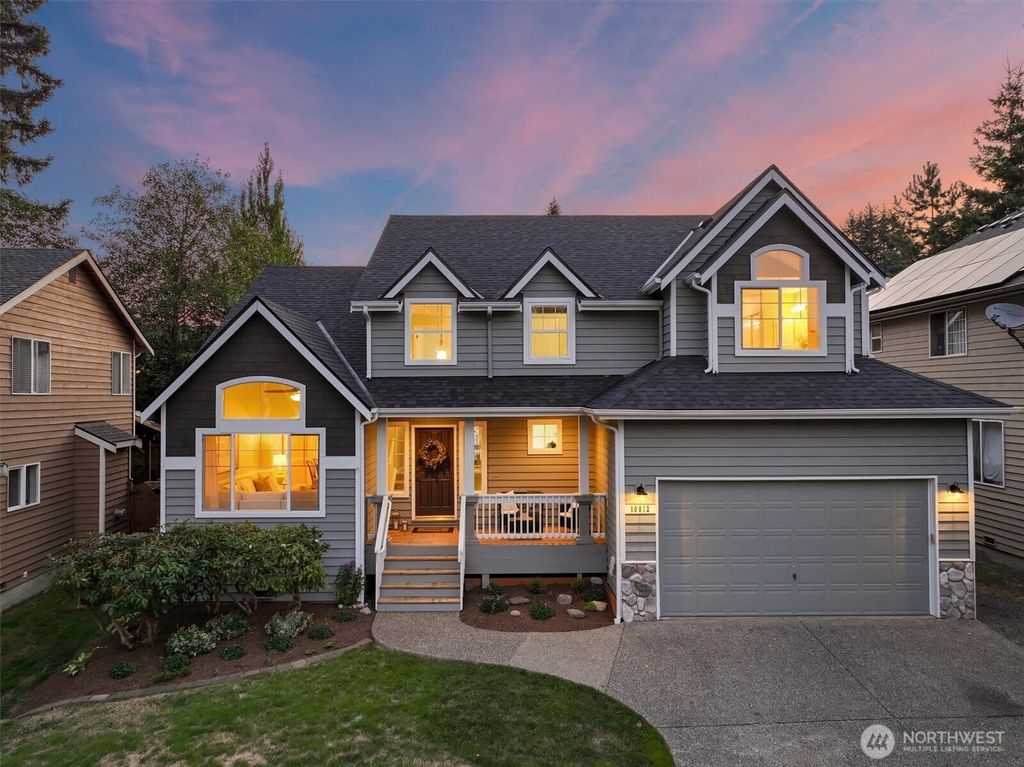 Photo of 10812 25th Drive SE, Everett, WA 98208 (MLS # 2428455)
