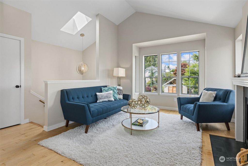 Photo of 907 NW 83rd Street, Seattle, WA 98117 (MLS # 2130908)