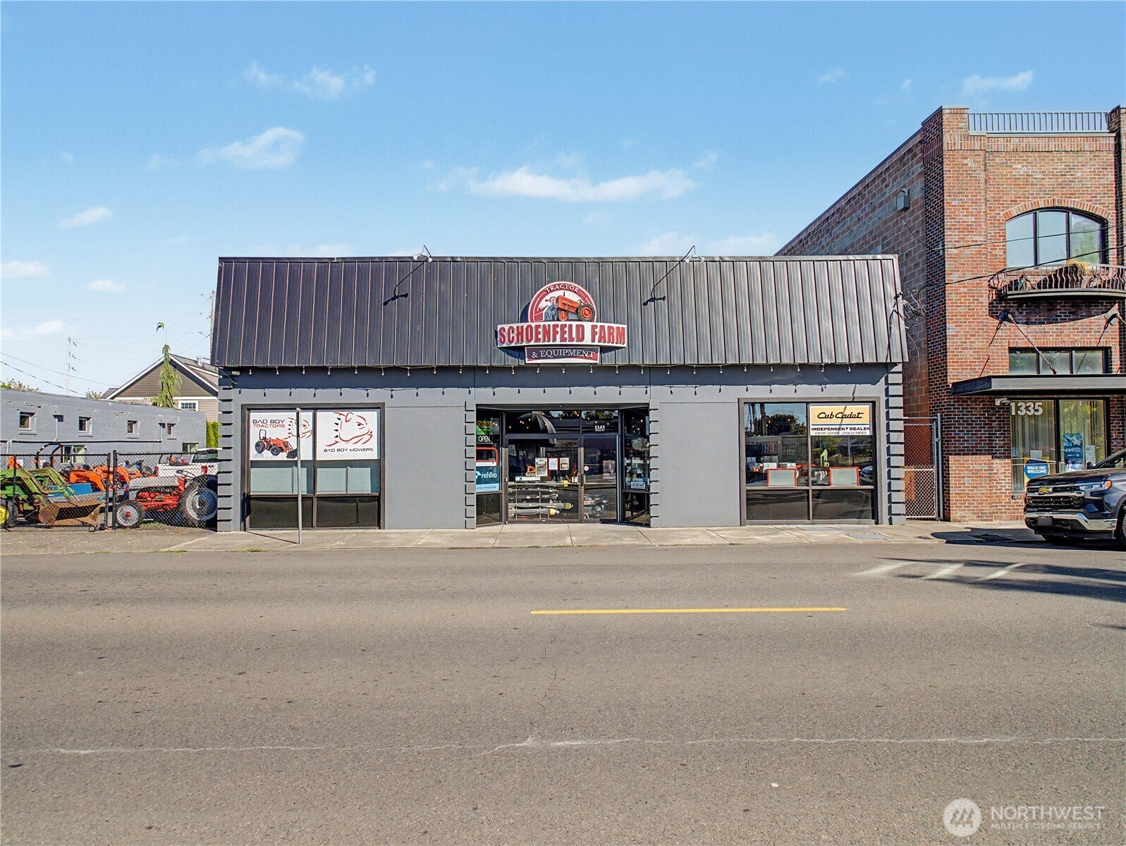 1343 Cole Street