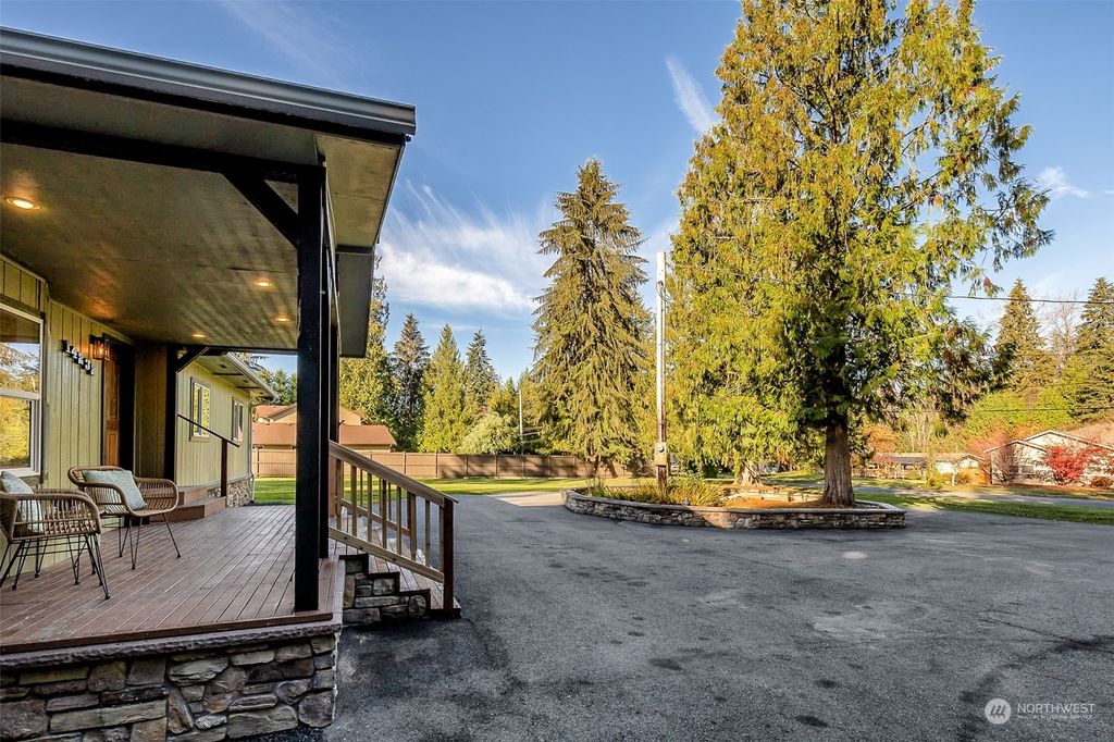 Photo of 14232 44th Street SE, Snohomish, WA 98290 (MLS # 2309523)