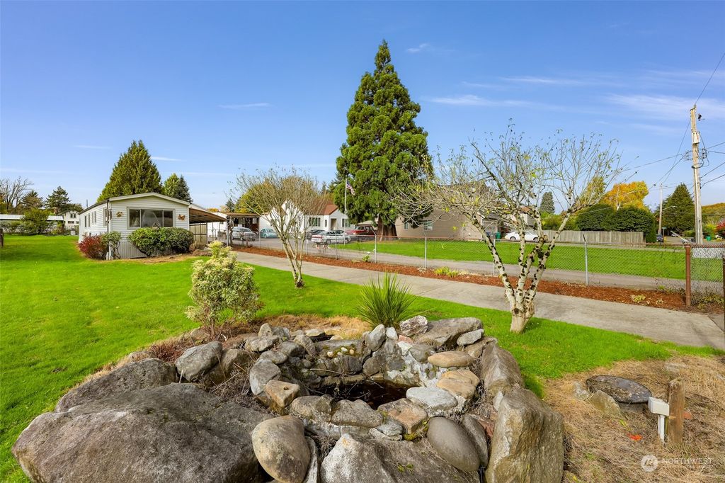 Photo of 11821 44th Avenue S, Tukwila, WA 98178 (MLS # 2174532)