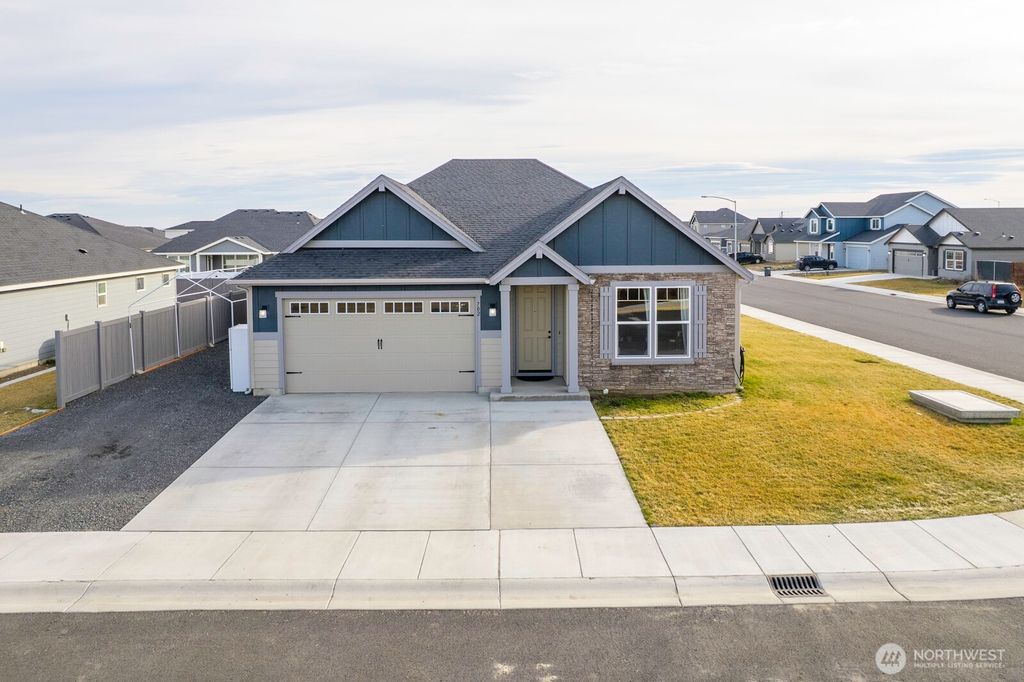 Photo of 702 K St NE, Quincy, WA 98848 (MLS # 2493523)