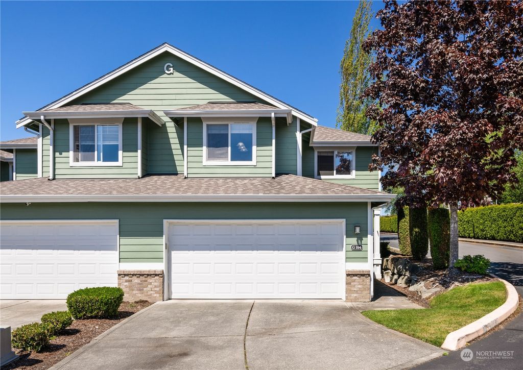 Photo of 10700 SE 260th ST St #G104, Kent, WA 98030 (MLS # 2238639)