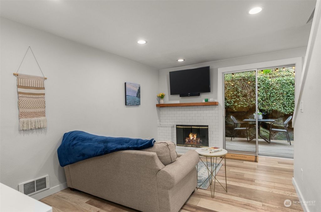 Photo of 301 W Raye Street #208, Seattle, WA 98119 (MLS # 2209629)