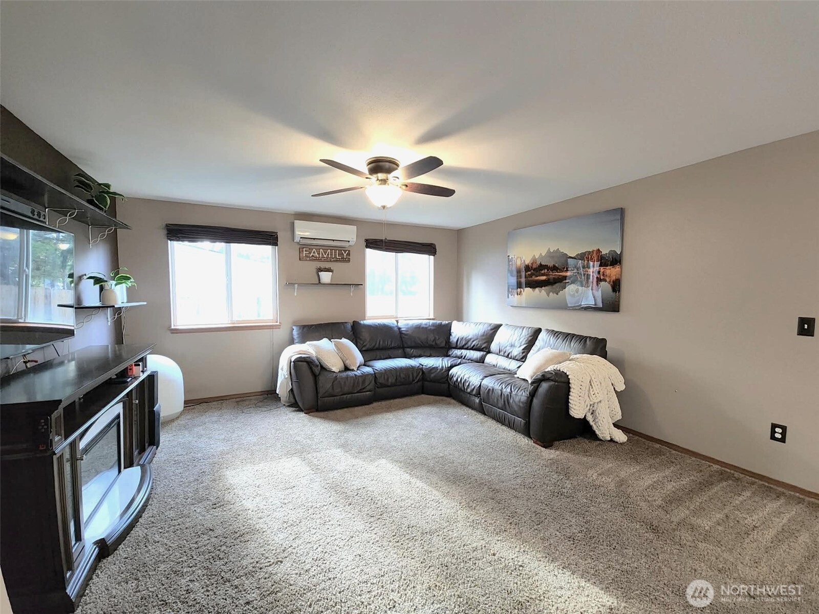 8522 McNiece Loop SE