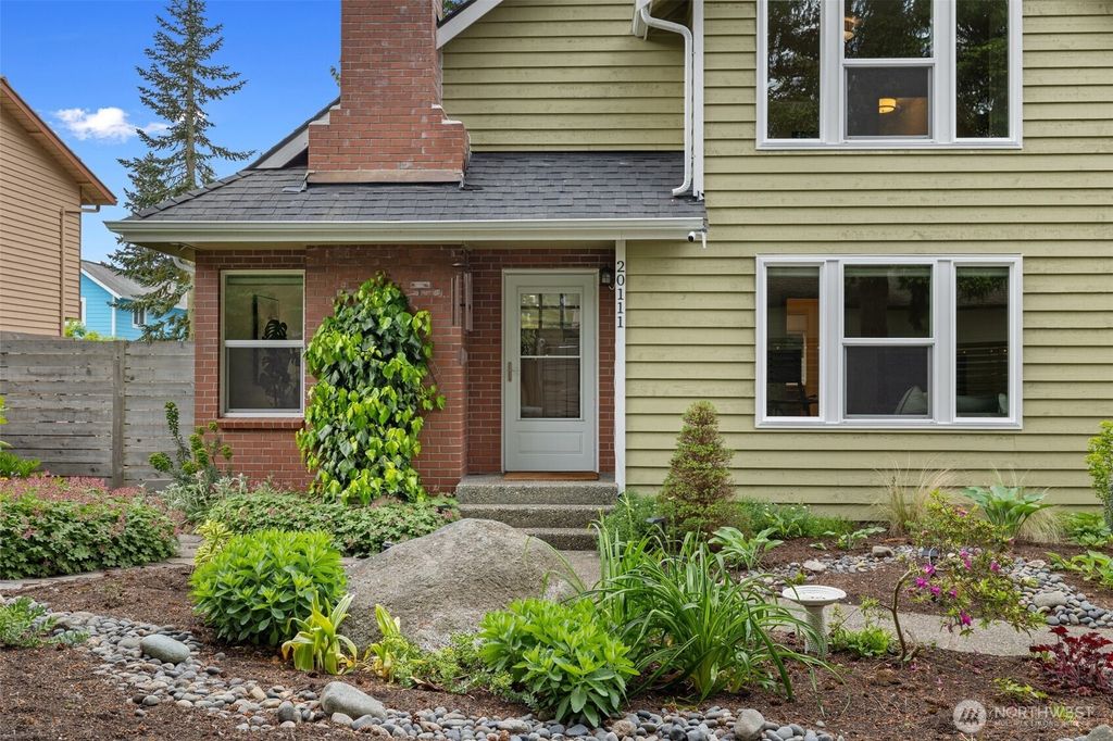 Photo of 20111 Dayton Avenue N, Shoreline, WA 98133 (MLS # 2521984)