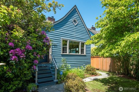 Photo of 1514 Lombard Avenue, Everett, WA 98201 (MLS # 2529430)