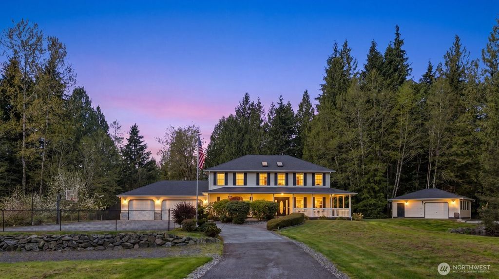 Photo of 918 167th Avenue SE, Snohomish, WA 98290 (MLS # 2514995)