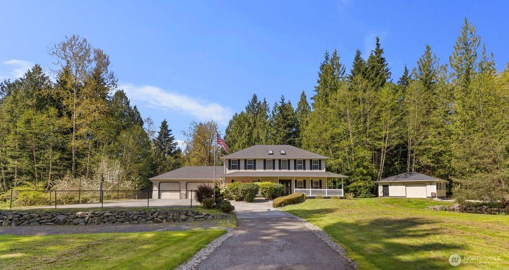 Photo of 918 167th Avenue SE, Snohomish, WA 98290 (MLS # 2514995)