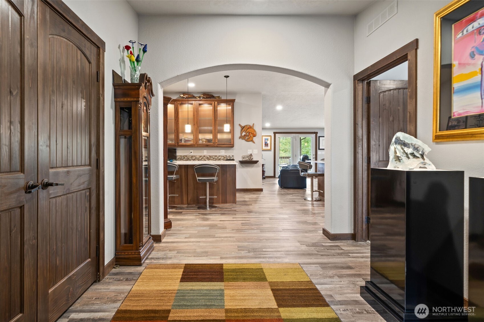 437 NW Equestrian Drive