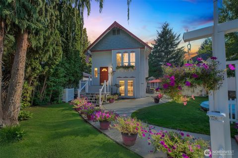 Photo of 225 Prospect Street, Leavenworth, WA 98826 (MLS # 2427987) Photo of 225 Prospect Street, Leavenworth, WA 98826 (MLS # 2427987)