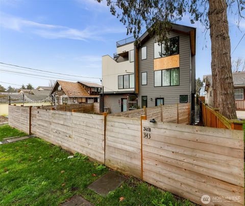 Photo of 341 NW 90th Street #B, Seattle, WA 98117 (MLS # 2497183)