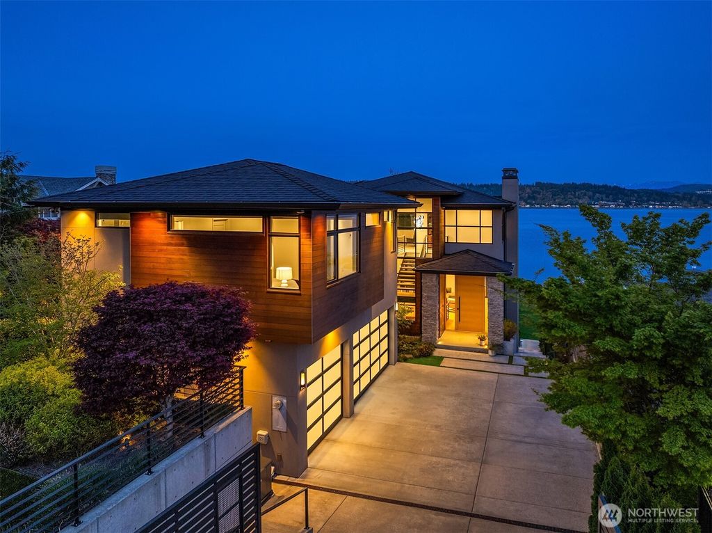 Photo of 3268 W Lake Sammamish Parkway SE, Bellevue, WA 98008 (MLS # 2363878)