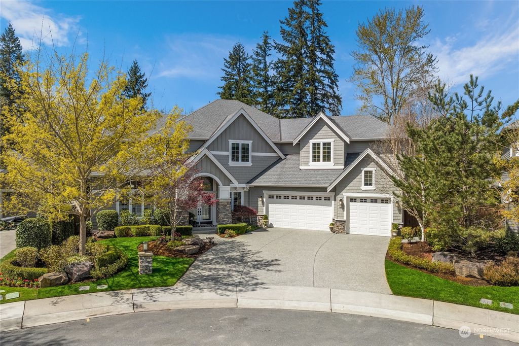 Photo of 945 210th Court SE, Sammamish, WA 98075 (MLS # 2070981)