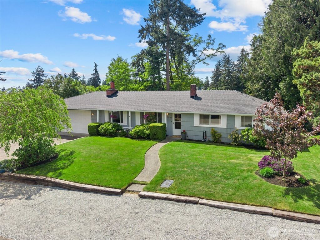 Photo of 20137 13th Avenue S, SeaTac, WA 98198 (MLS # 2519110)