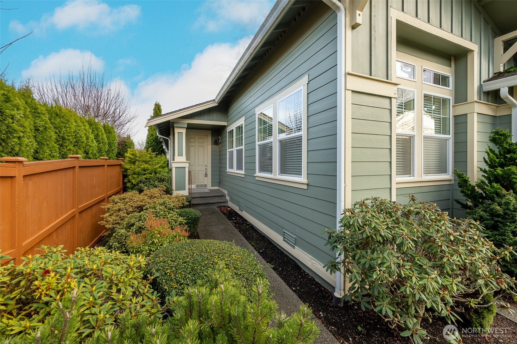 4986 Meriwood Drive NE