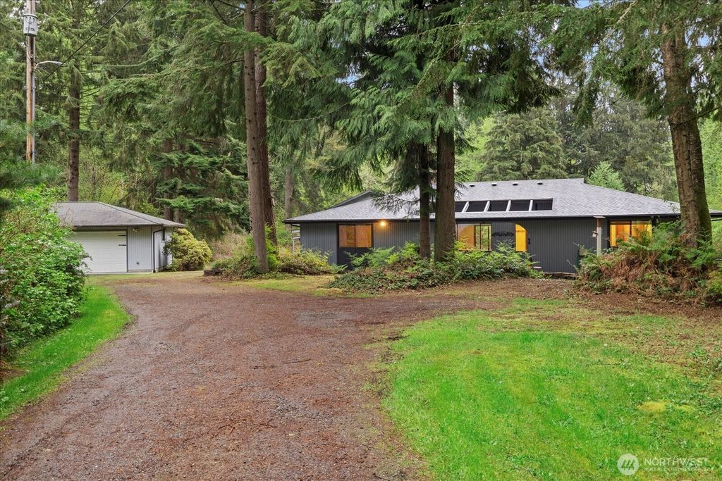 Photo of 6619 113th Avenue NE, Lake Stevens, WA 98258 (MLS # 2367267)
