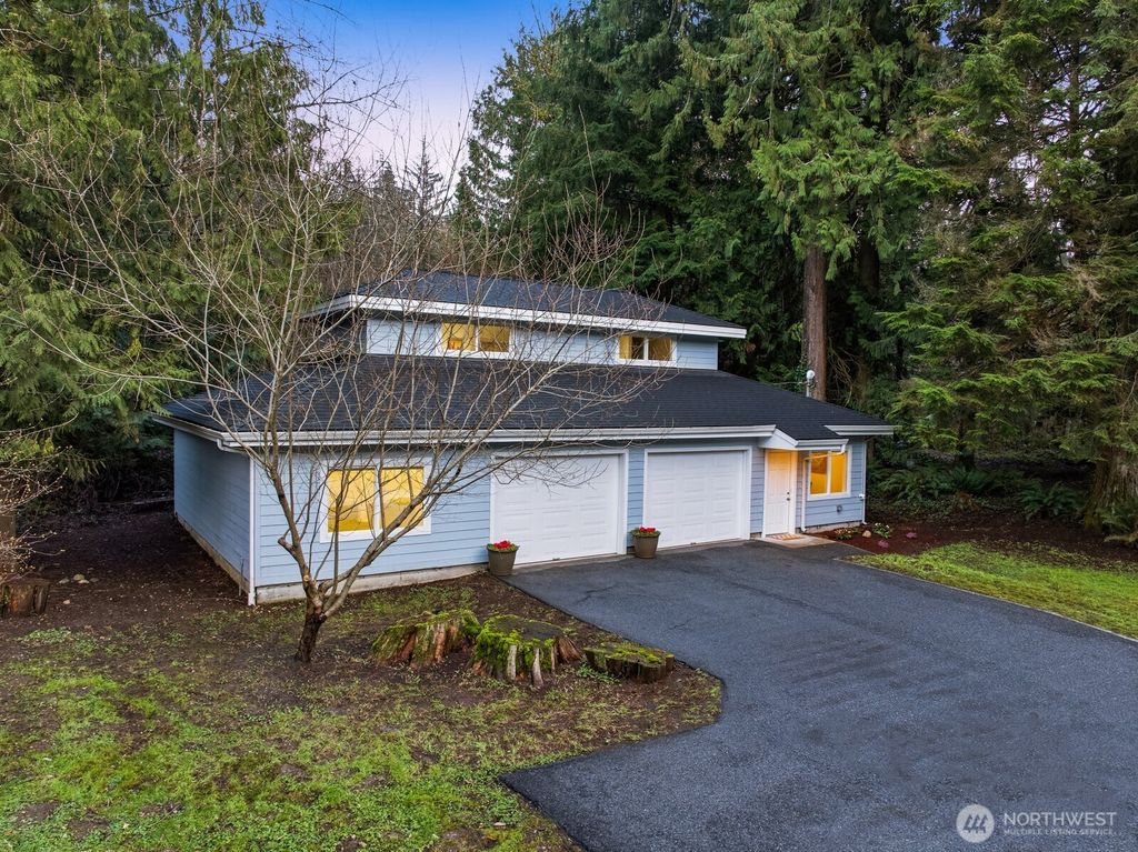 Photo of 12407 Upper Preston Road SE, Issaquah, WA 98027 (MLS # 2487326)