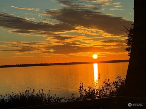 Photo of 175 Bay Center Road, South Bend, WA 98586 (MLS # 2303698) Photo of 175 Bay Center Road, South Bend, WA 98586 (MLS # 2303698)