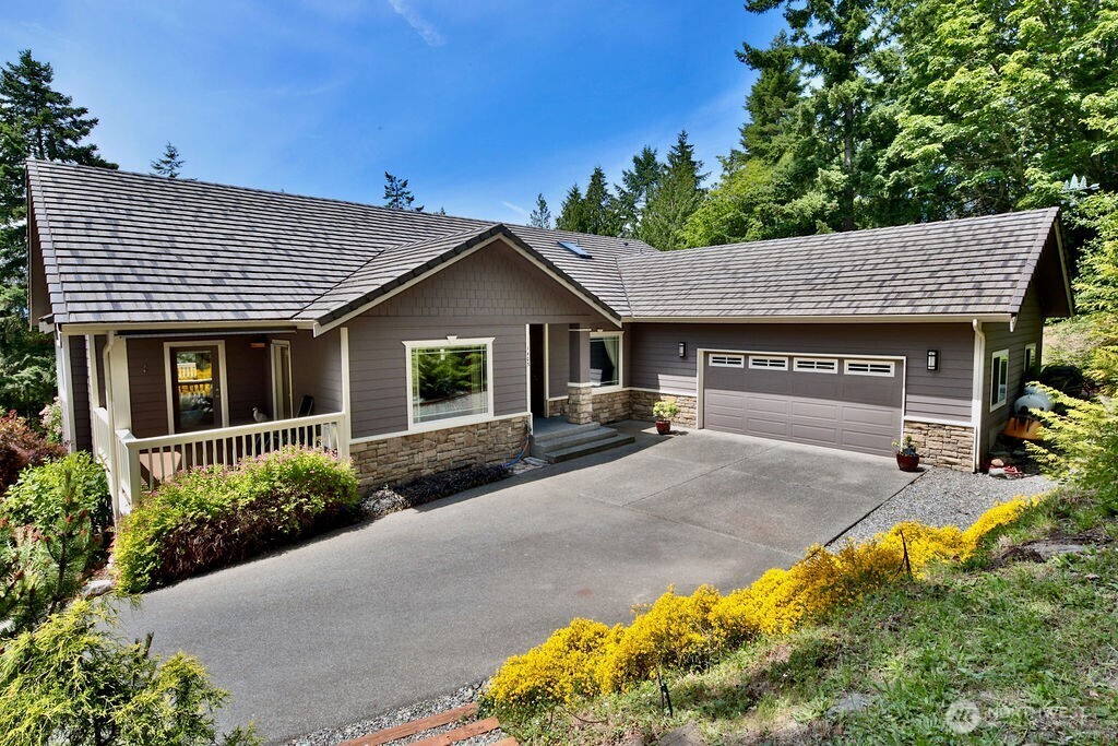 1403 Fox Hollow Road