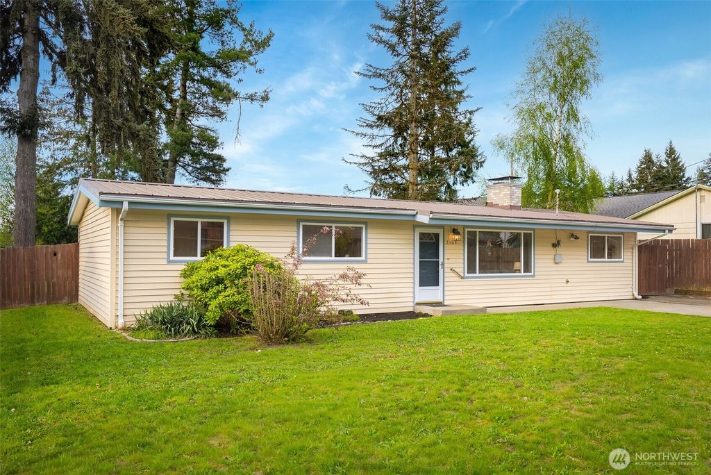 Photo of 2105 96th Place SE, Everett, WA 98208 (MLS # 2508264)