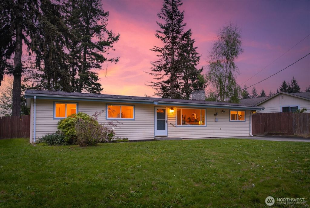 Photo of 2105 96th Place SE, Everett, WA 98208 (MLS # 2508264)