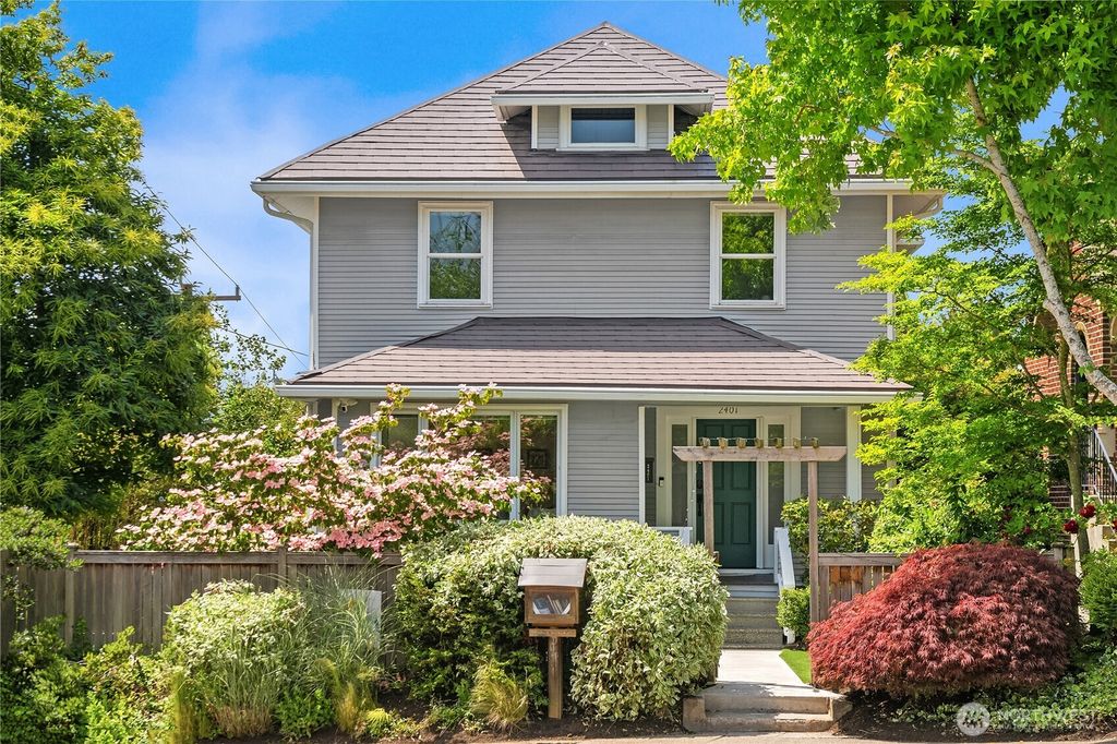 Photo of 2401 10th Avenue W, Seattle, WA 98119 (MLS # 2391664)