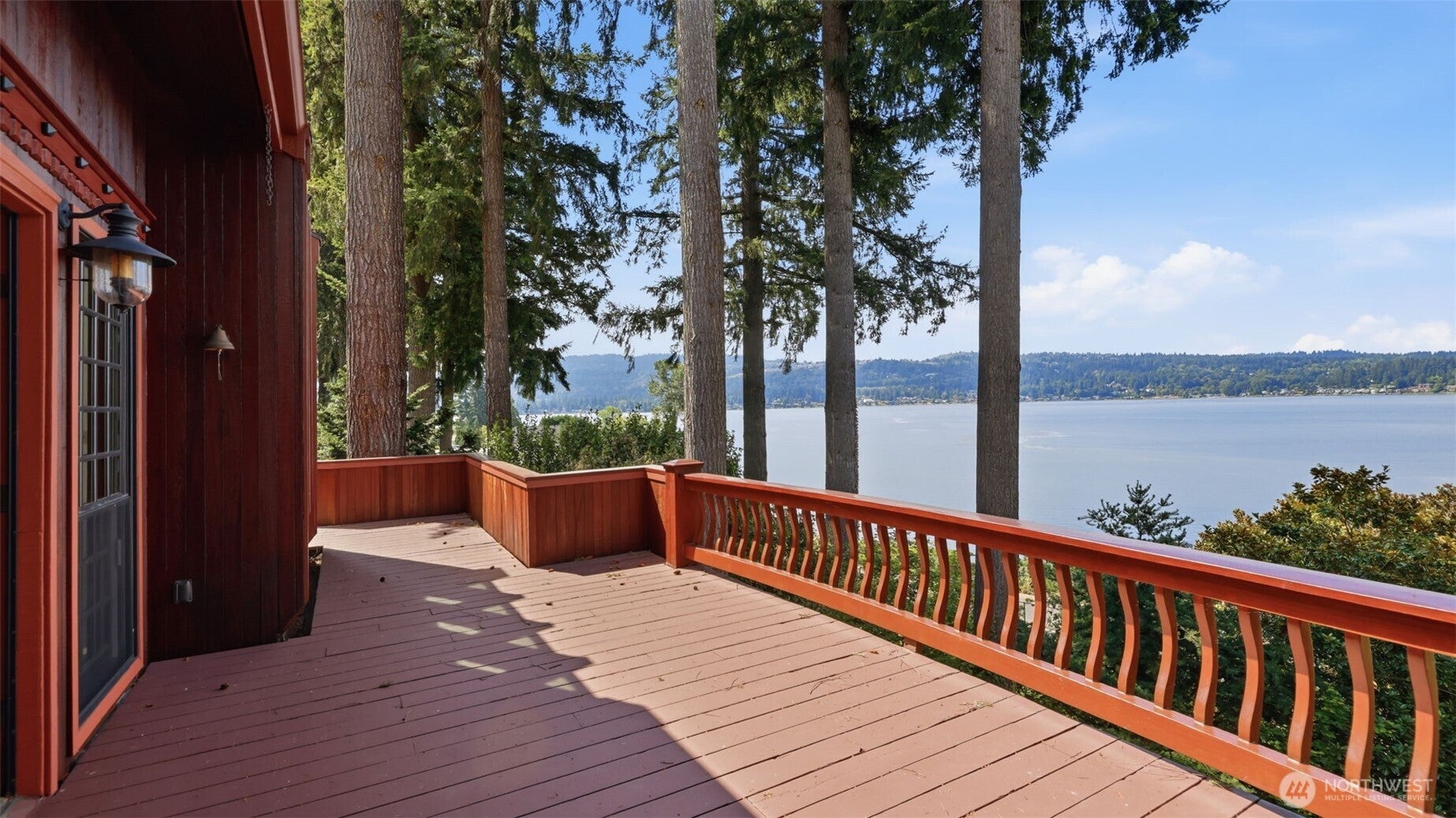 2305 E Lake Sammamish Place SE