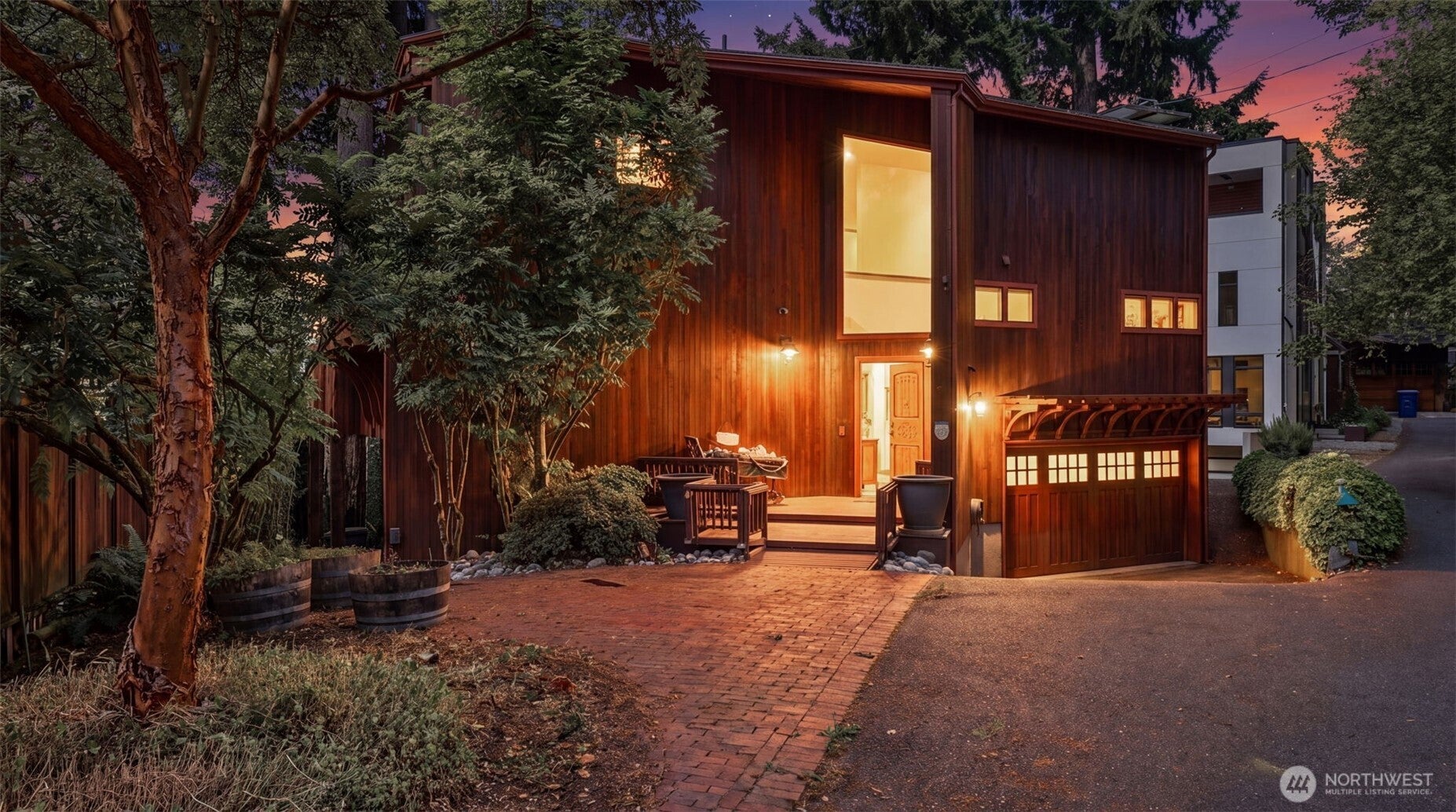 2305 E Lake Sammamish Place SE
