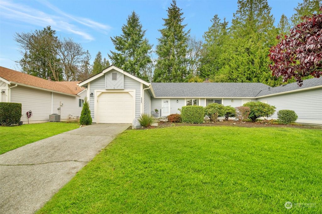 Photo of 1906 SW 307th Street, Federal Way, WA 98023 (MLS # 2310913)