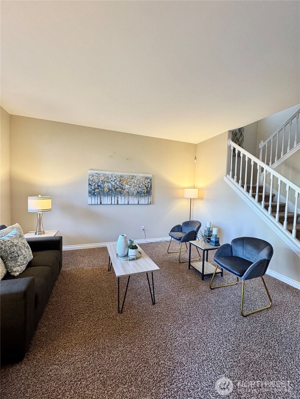 Photo of 762 Ilwaco Place NE, Renton, WA 98059 (MLS # 2499348)