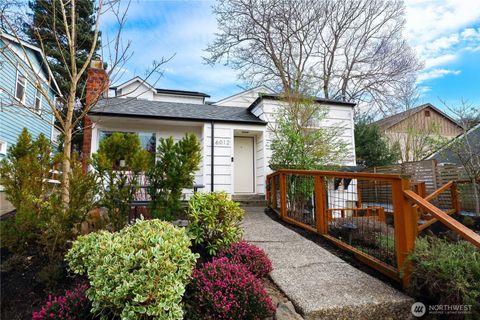 Photo of 6012 40th Avenue NE, Seattle, WA 98115 (MLS # 2474706)