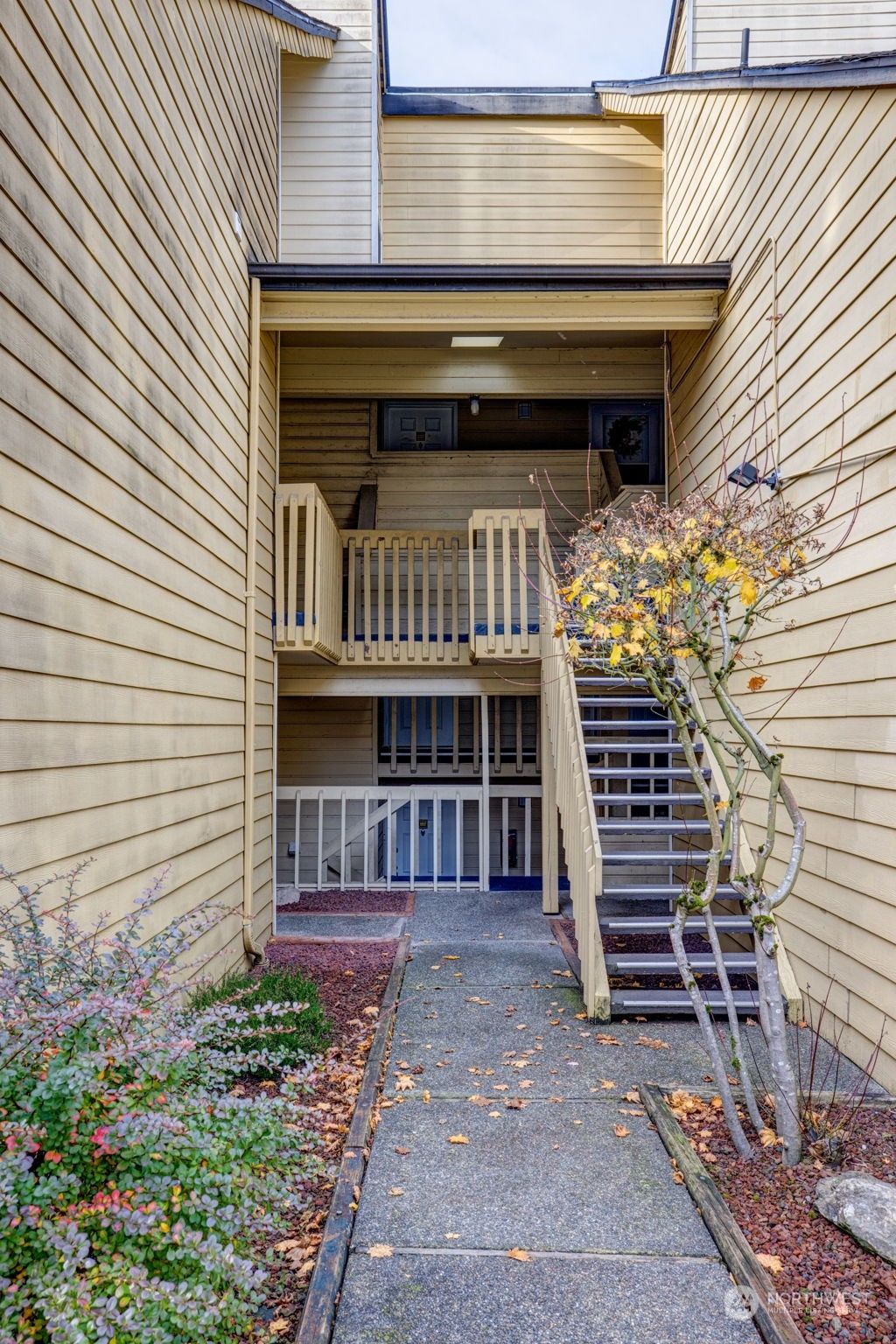 Photo of 2504 S 317th Street #103, Federal Way, WA 98003 (MLS # 2309095)