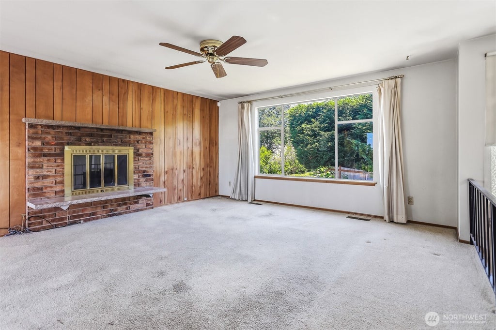 Photo of 1625 2nd Street, Kirkland, WA 98033 (MLS # 2542660)