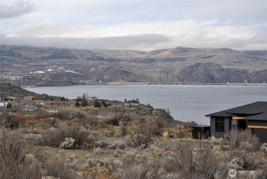 Photo of 45660 FDR Estates Drive N, Grand Coulee, WA 99133 (MLS # 2460517)