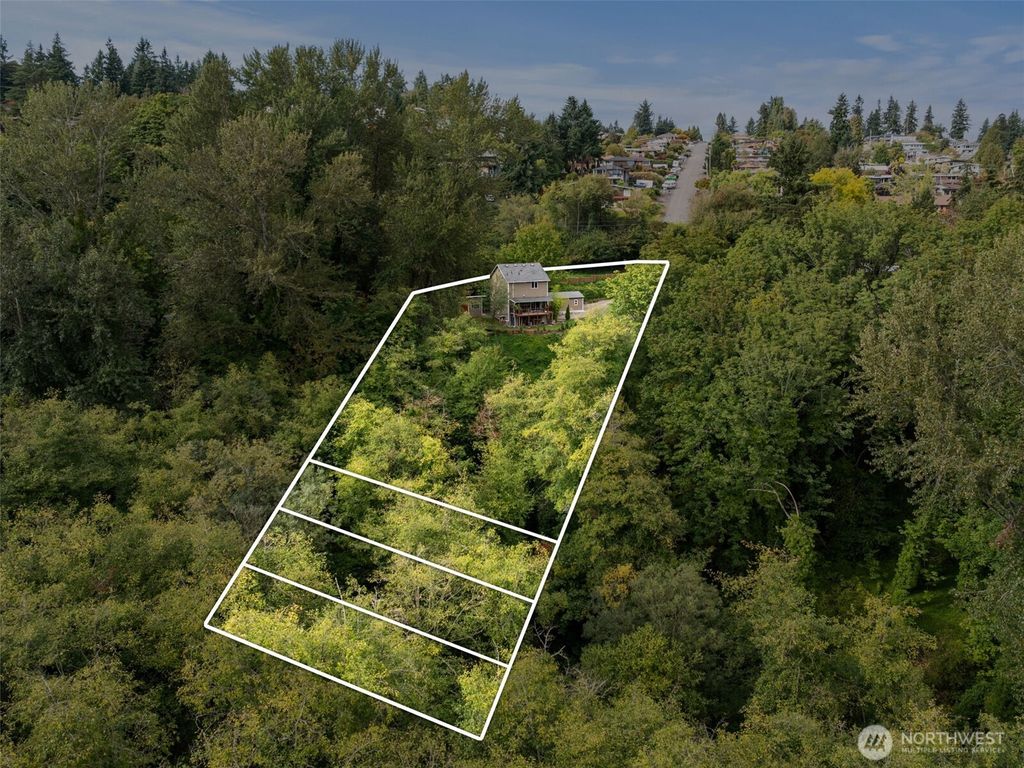 Photo of 21216 Des Moines Memorial Dr S Dr, Des Moines, WA 98198 (MLS # 2430377)
