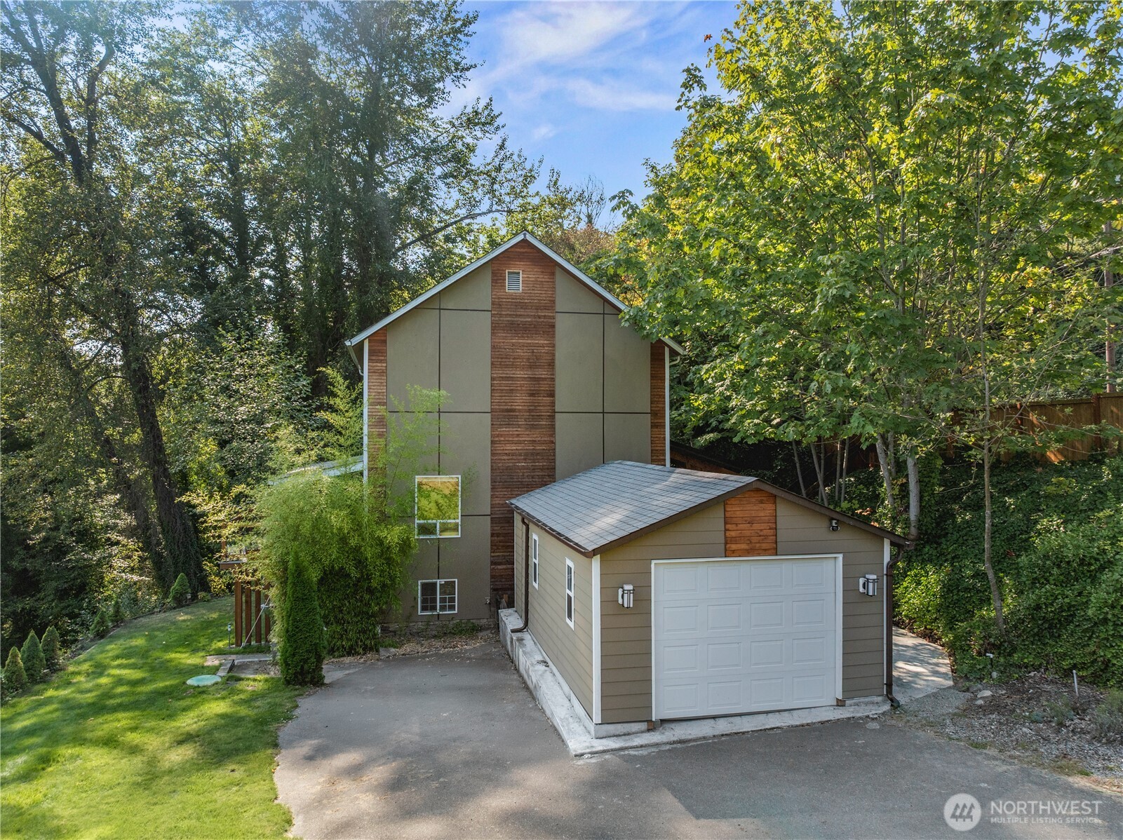 21216 Des Moines Memorial Dr S