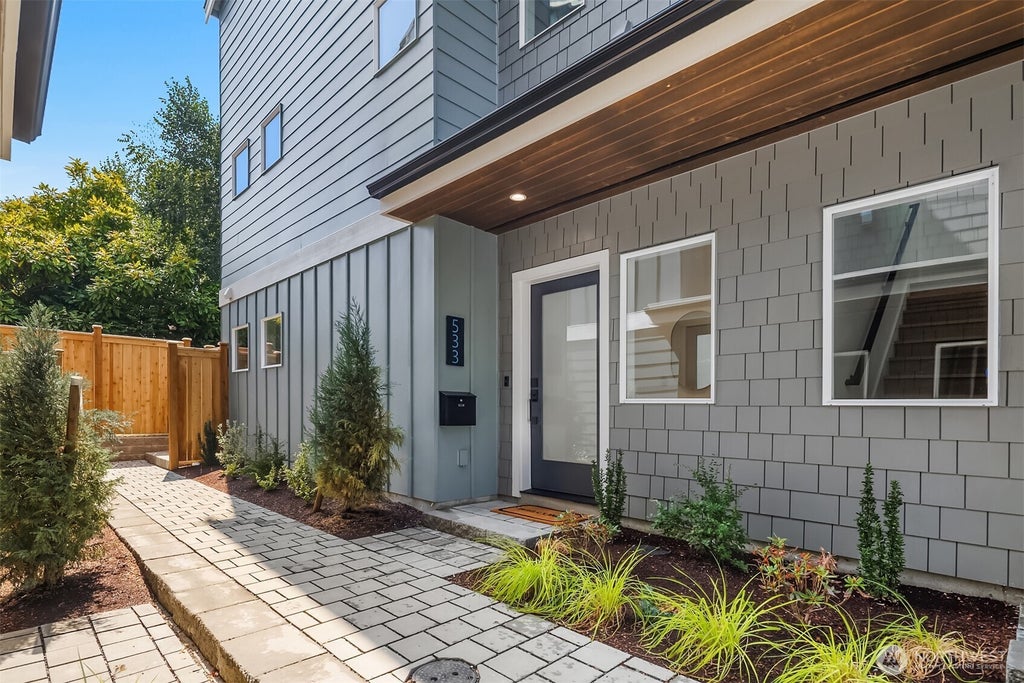 Photo of 533 N 70th Street, Seattle, WA 98103 (MLS # 2583047)