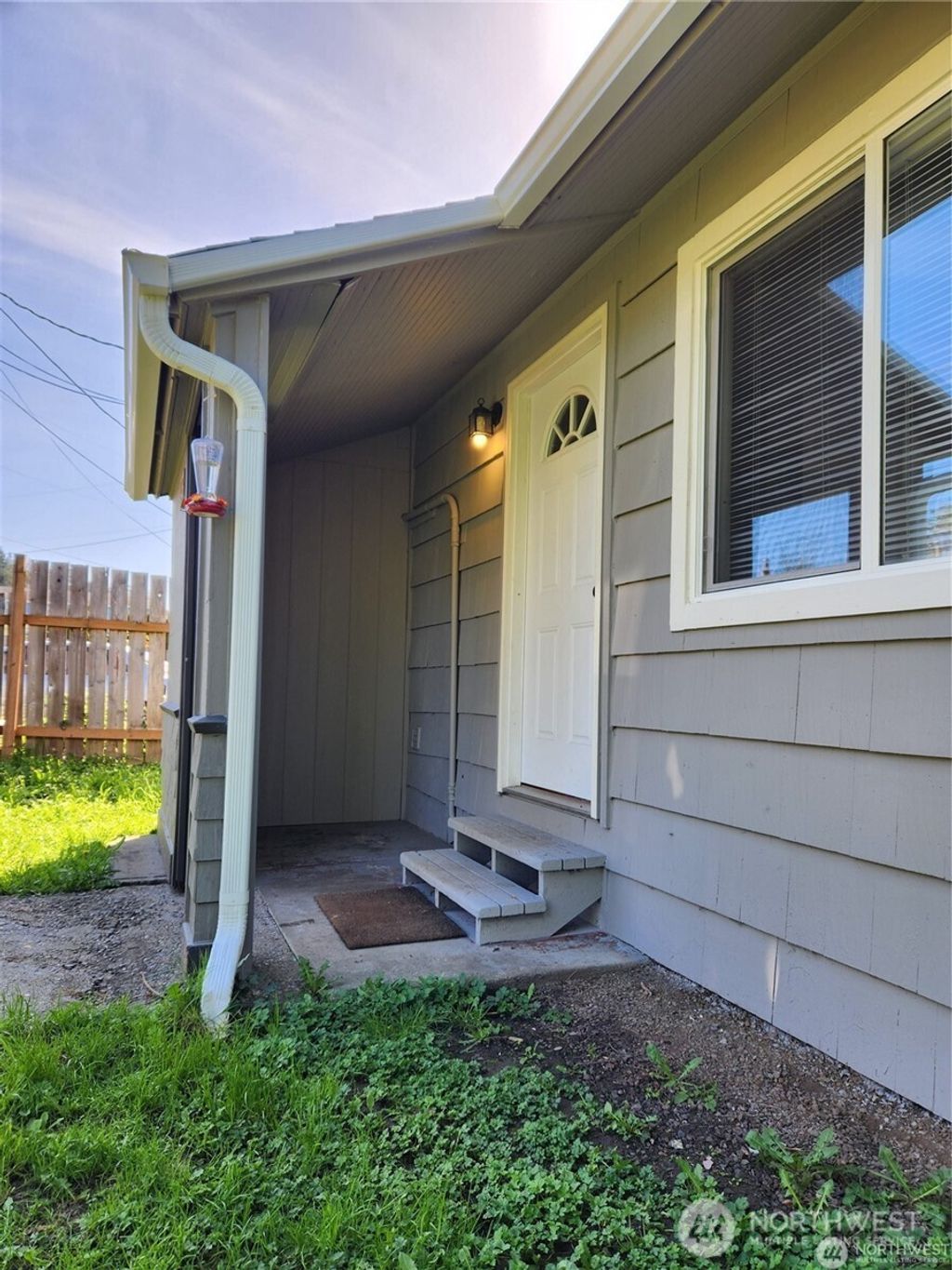 Photo of 123 Acorn Street, Bremerton, WA 98310 (MLS # 2510550)