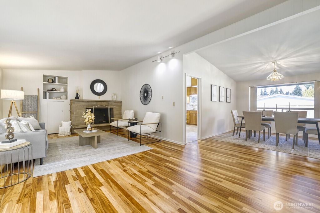 Photo of 15704 Interlake Avenue N, Shoreline, WA 98133 (MLS # 2475874)