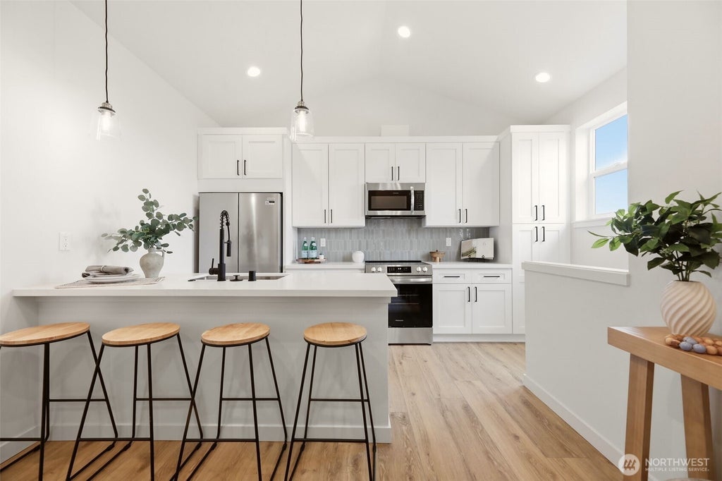 Photo of 2018 Oakes Avenue #C, Everett, WA 98201 (MLS # 2580988)