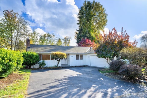 Photo of 14260 110th Avenue NE, Kirkland, WA 98034 (MLS # 2540272)