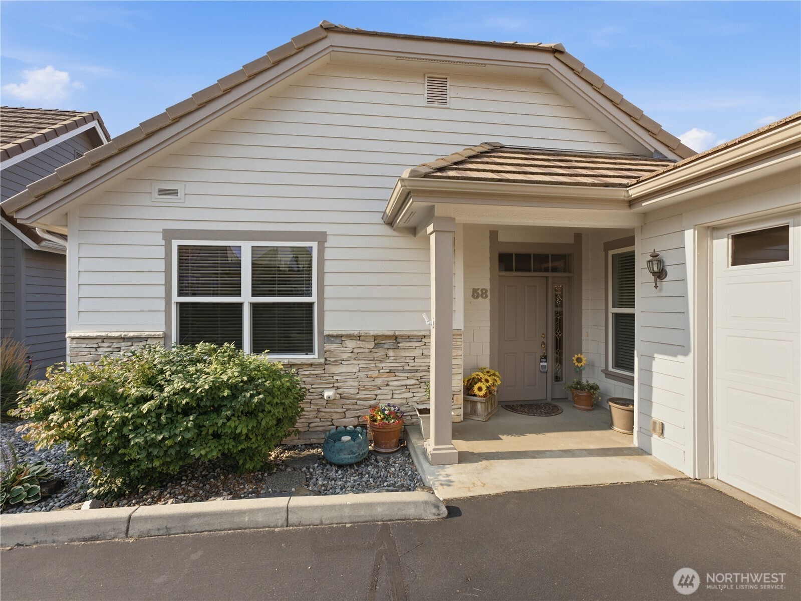 1494 Eastmont Avenue 58