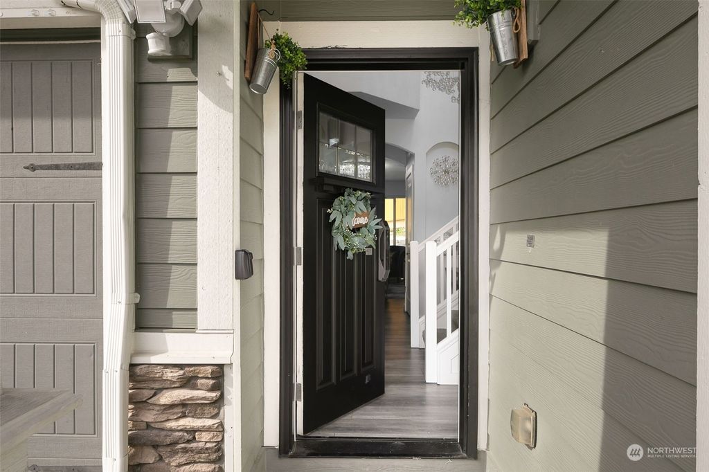 Photo of 13016 SE 309th Place, Auburn, WA 98092 (MLS # 2221988)