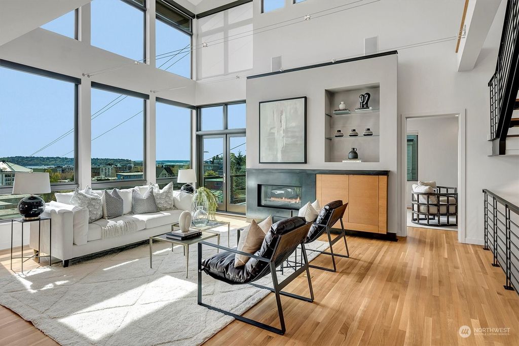 Photo of 303 Ward Street, Seattle, WA 98109 (MLS # 2220017)