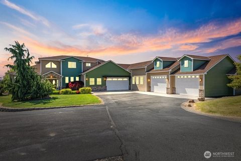 Photo of 500 Saint Hilaire Road, Yakima, WA 98901 (MLS # 2521745)