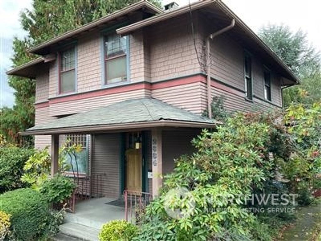 Photo of 2634 Warren Avenue N, Seattle, WA 98109 (MLS # 2060665)